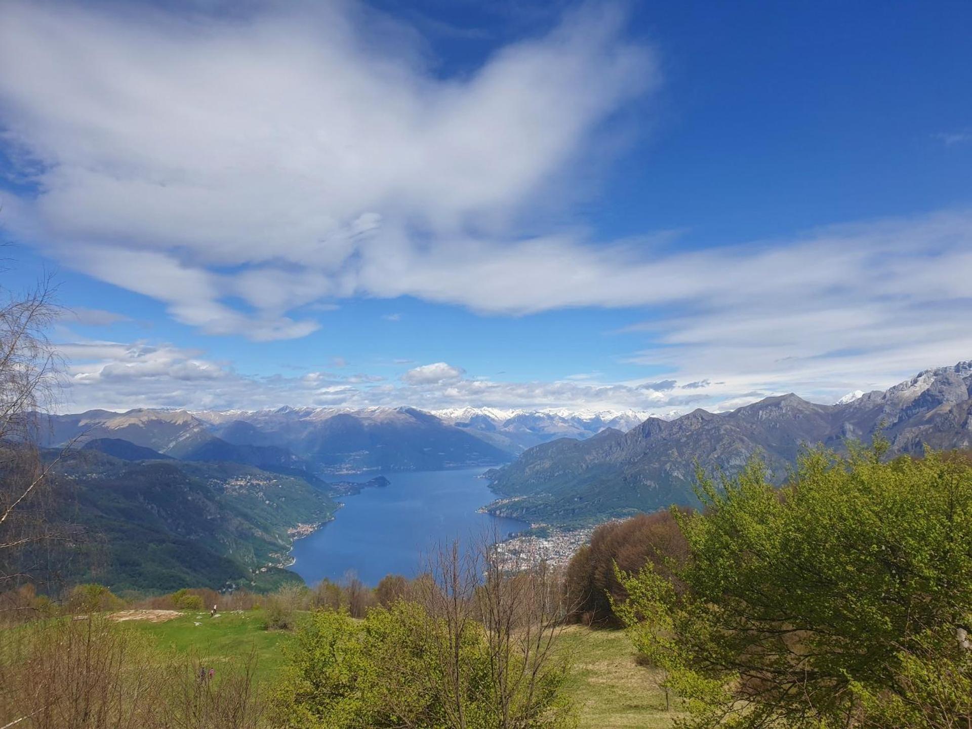 Casa Vacanza La Terrazza Valbrona ภายนอก รูปภาพ